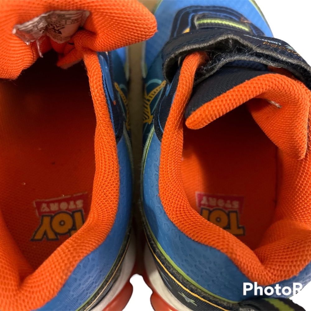 Toy Story shoes size 11 for kid. No strain, damage or smell